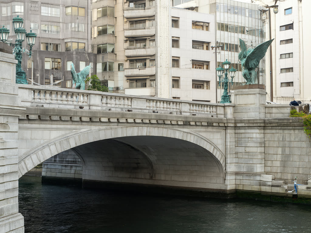 Tax-free shopping in 2026 – Ginza and Nihonbashi: food halls, flagship stores and shops older than the bridge