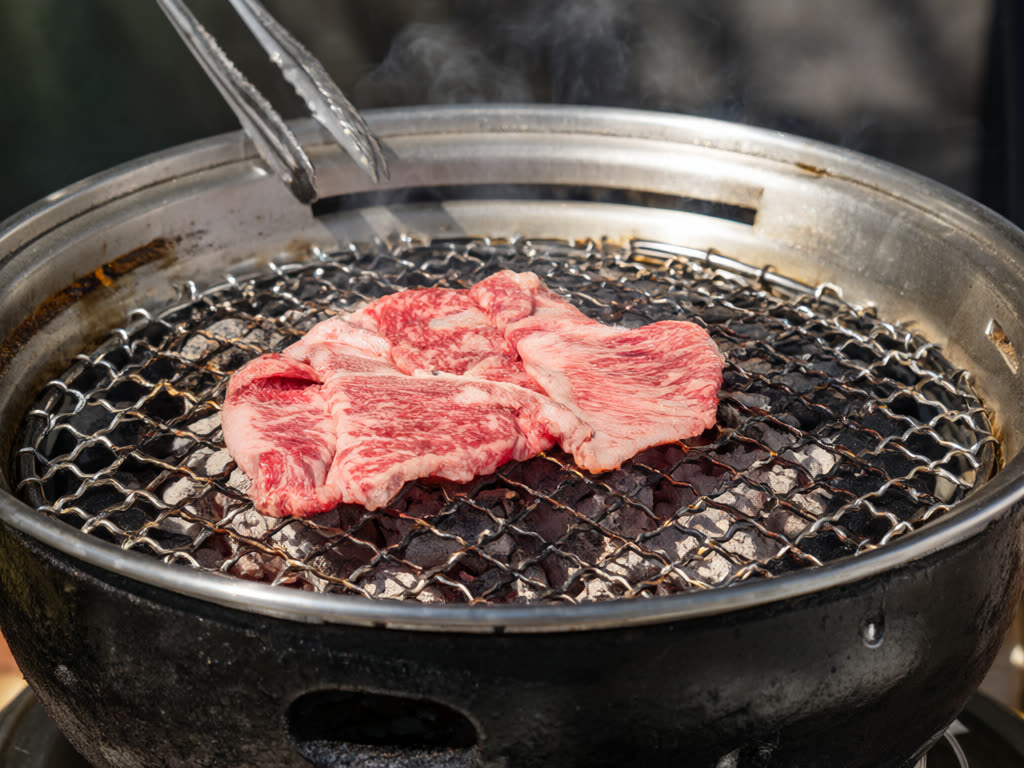 Ningún local nos pagó: 10 parrillas de yakiniku de Tokio que una IA eligió entre 16 publicaciones de viajeros guardadas 16.948 veces